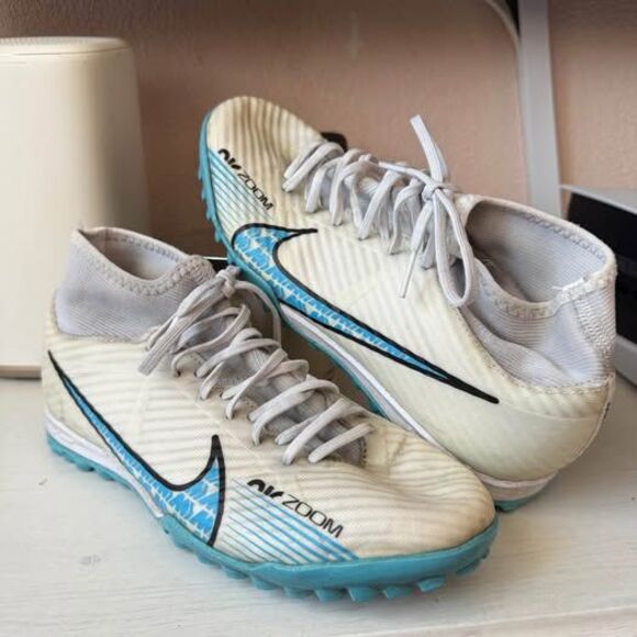 Nike Zoom Mercurial Superfly 9 White Turf Cleats Men's/ Big Kids Size 6.5 - Picture 1 of 5